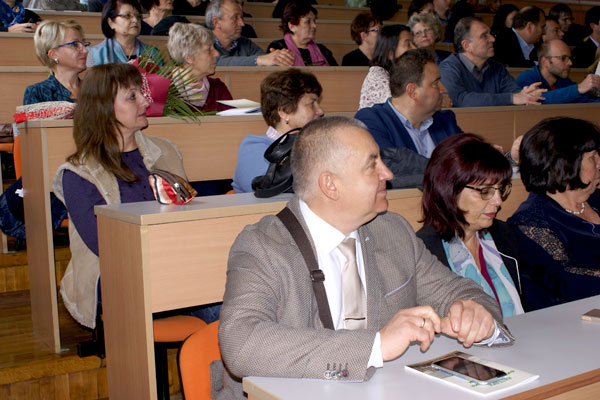 Специални гости на честването бяха бивши преподаватели в катедрата както и мениджърът на компанията Суммит Агро доц. д-р Мирослав Титянов